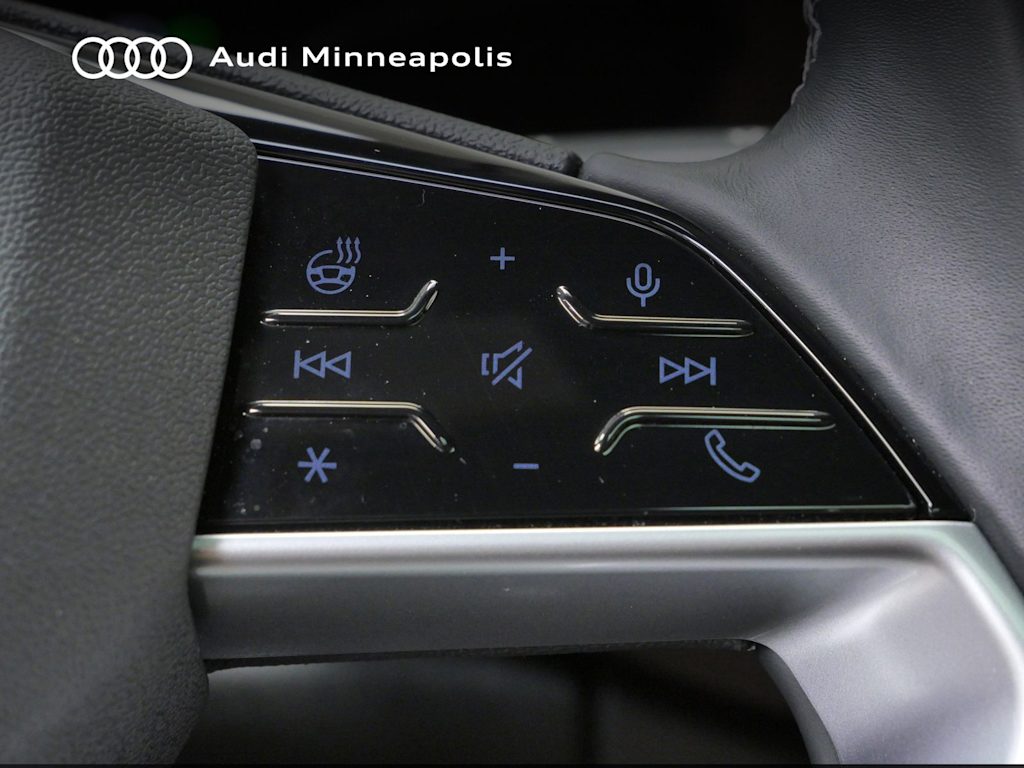 Thumbnail: 2025 Audi Q5 - 21