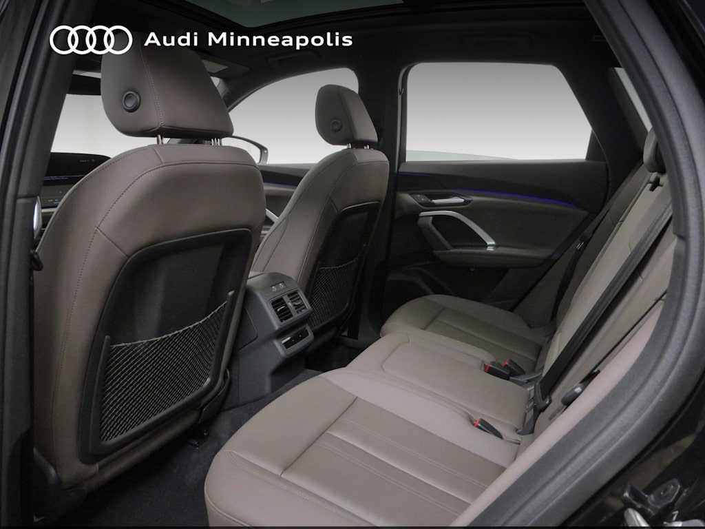 Thumbnail: 2025 Audi Q5 - 9