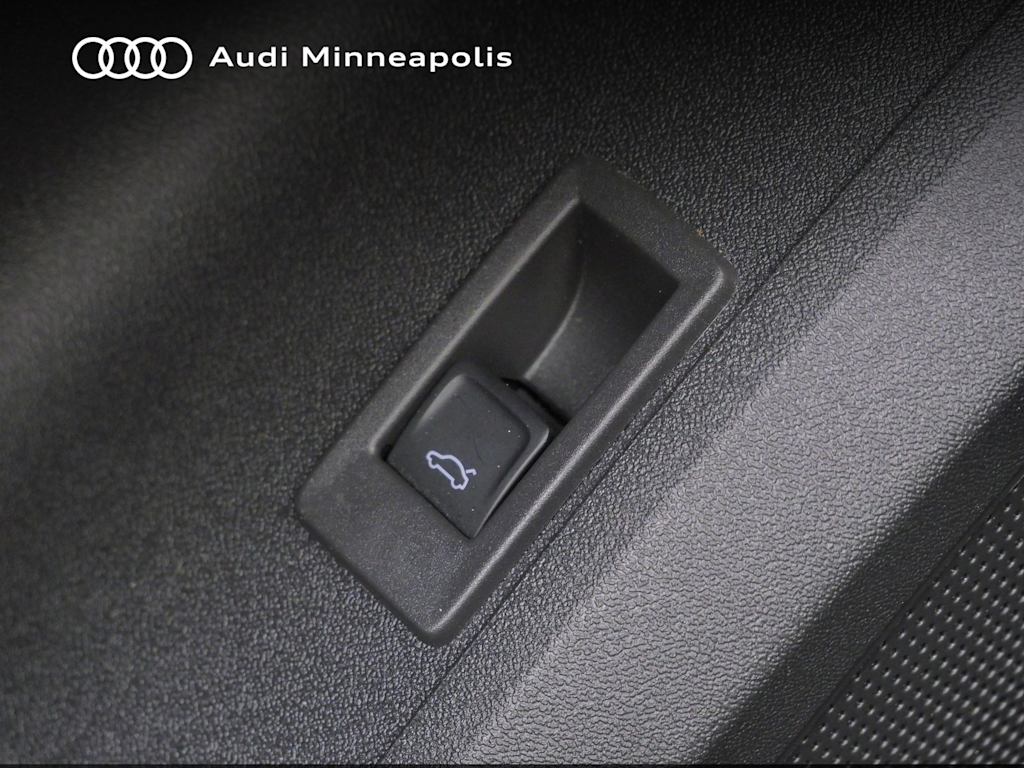 Thumbnail: 2025 Audi Q5 - 7