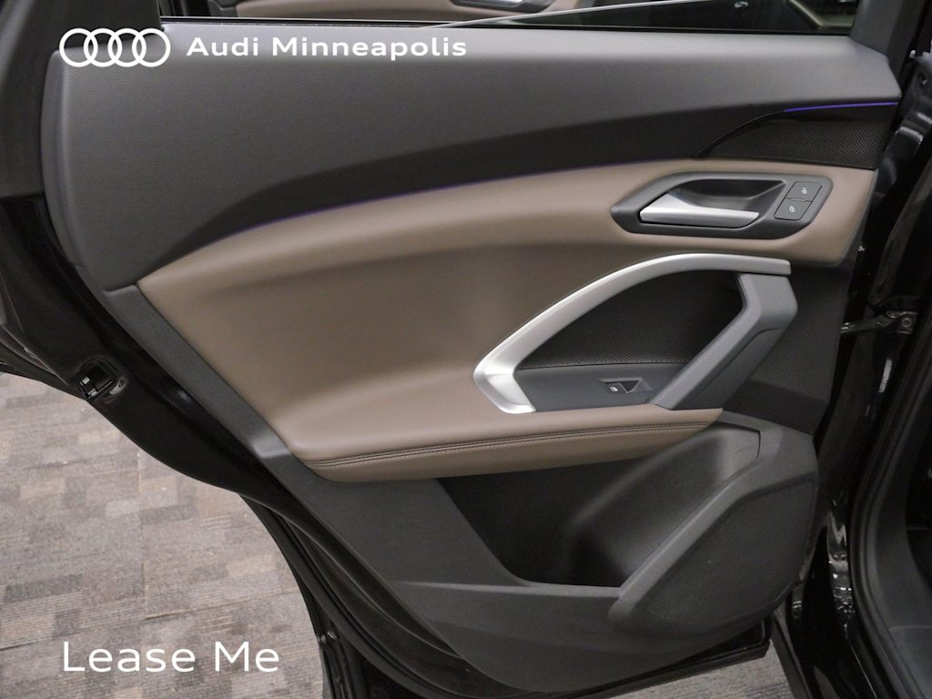 Thumbnail: 2025 Audi Q5 - 18