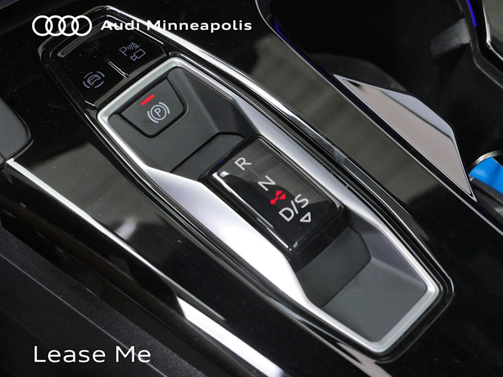 Thumbnail: 2025 Audi Q5 - 25