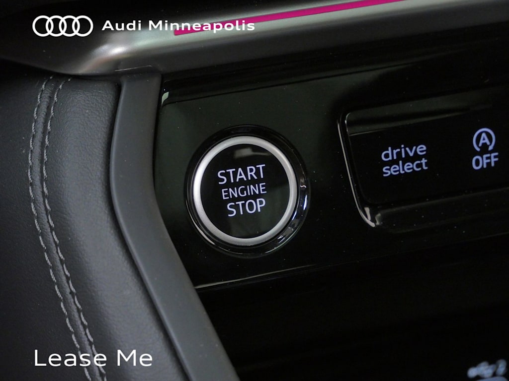 Thumbnail: 2025 Audi Q5 - 25