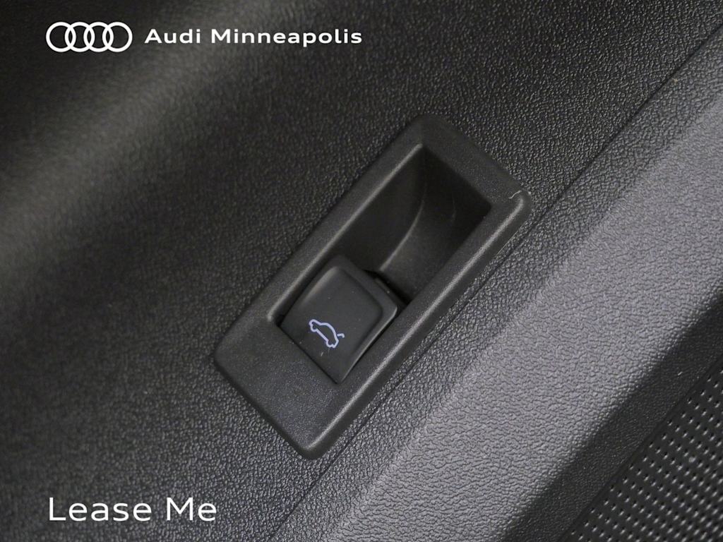 Thumbnail: 2025 Audi Q5 - 6