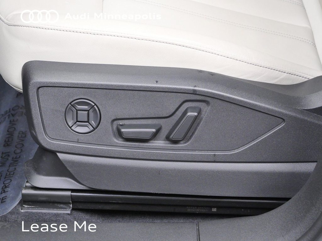 Thumbnail: 2025 Audi Q5 - 18