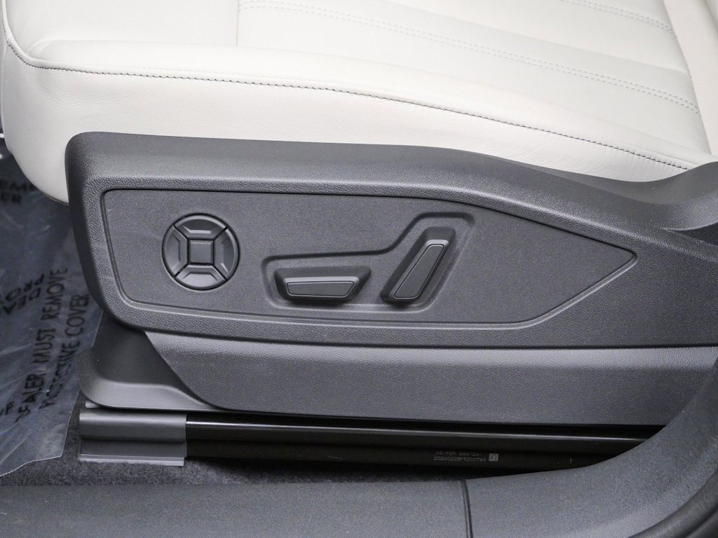 Thumbnail: 2026 Audi Q5 - 13