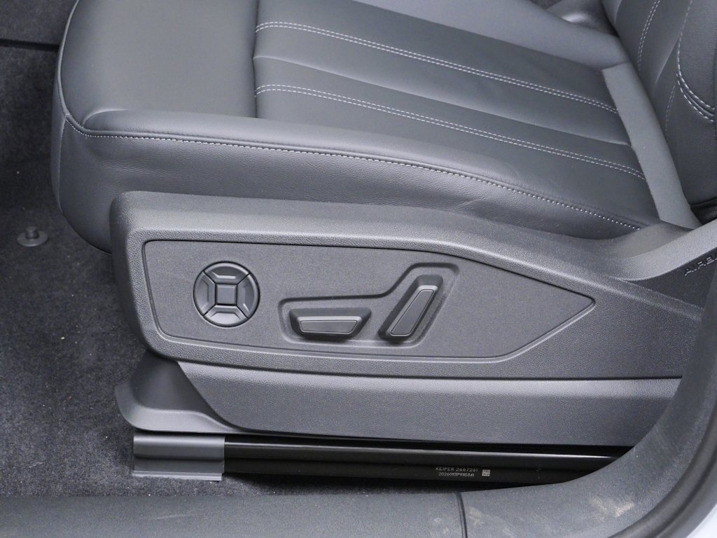 Thumbnail: 2026 Audi Q5 - 13