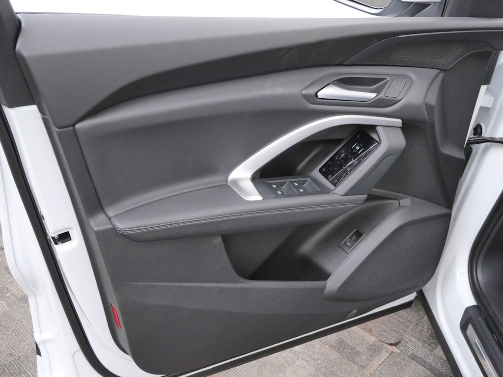 Thumbnail: 2026 Audi Q5 - 12