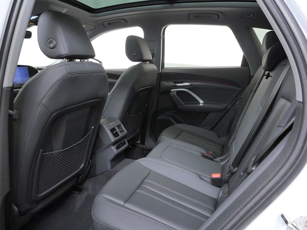 Thumbnail: 2026 Audi Q5 - 8