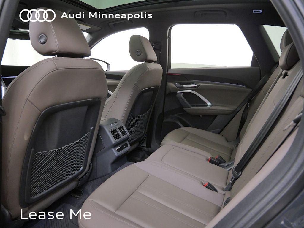 Thumbnail: 2025 Audi Q5 - 9