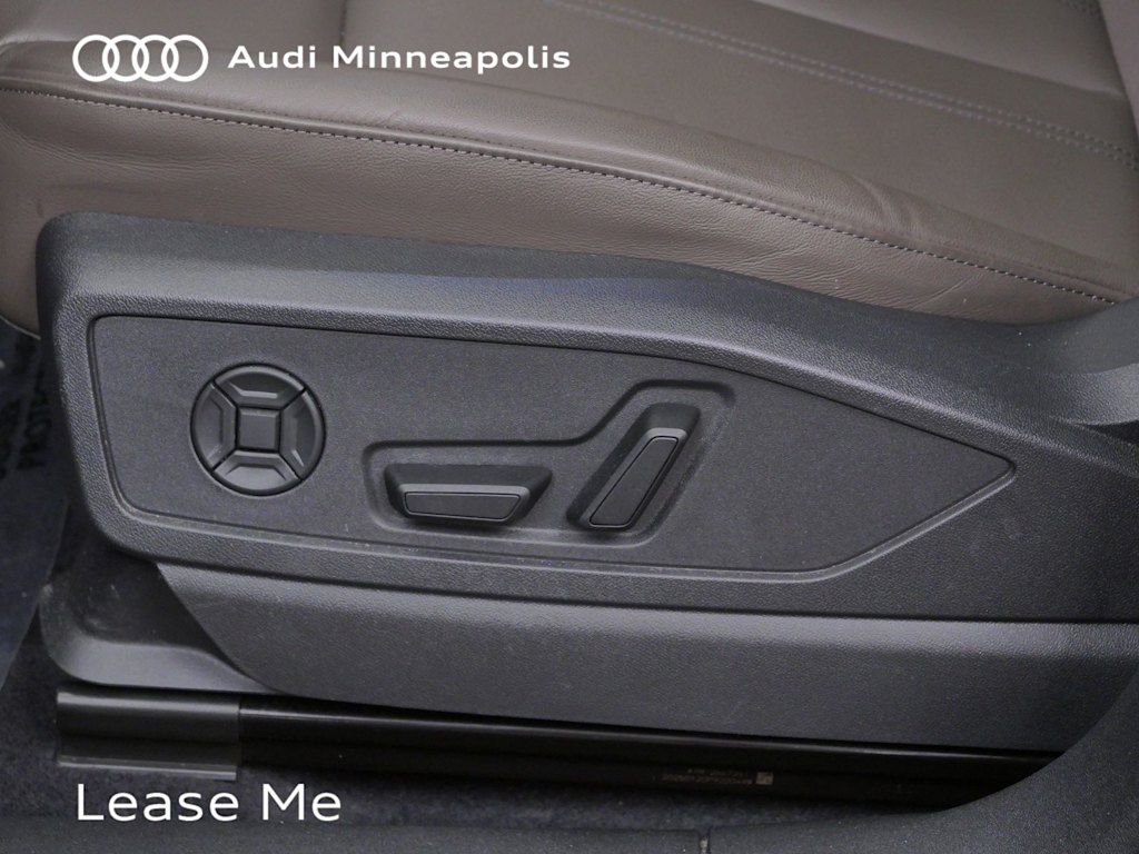Thumbnail: 2025 Audi Q5 - 17