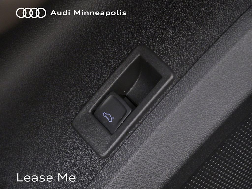 Thumbnail: 2025 Audi Q5 - 7
