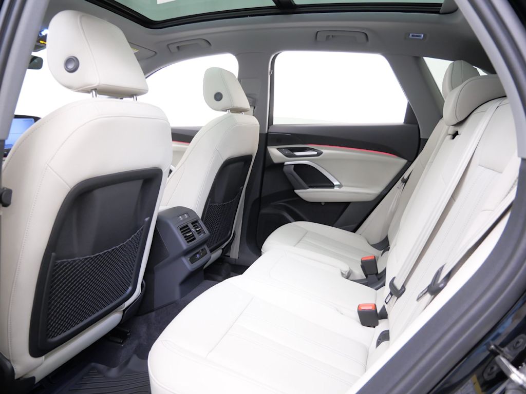 Thumbnail: 2026 Audi Q5 - 7
