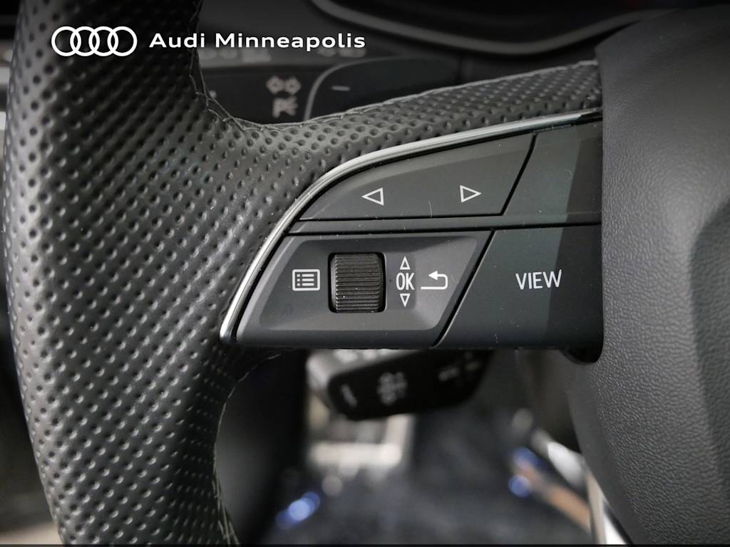 Thumbnail: 2023 Audi SQ5 - 24