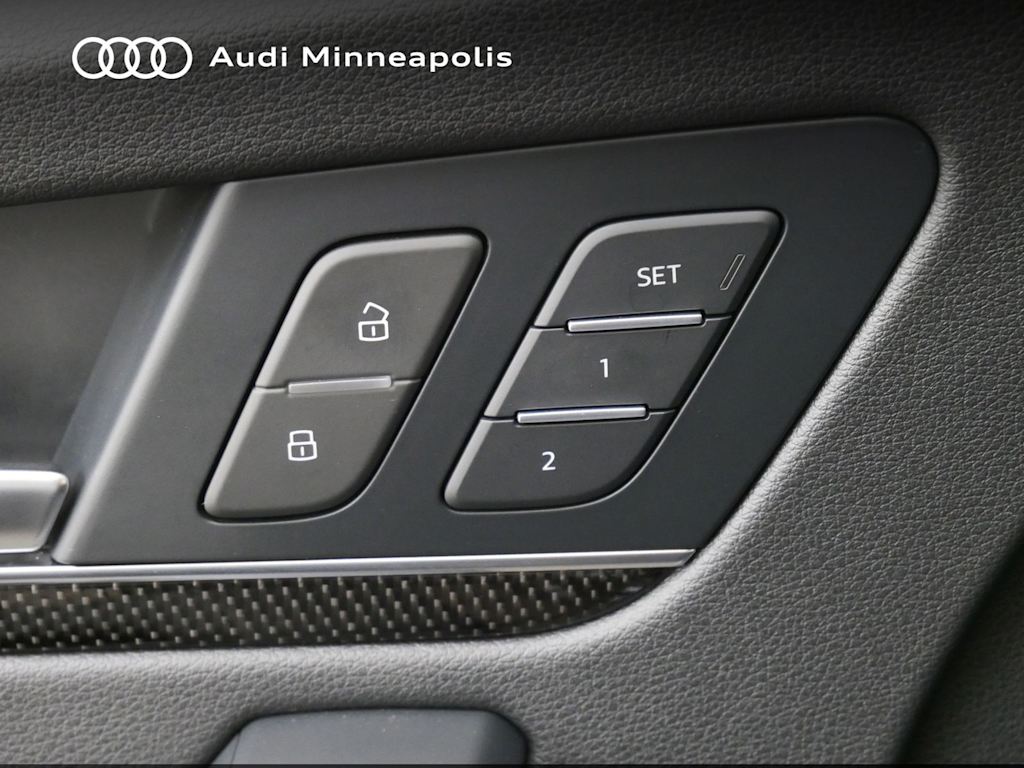 Thumbnail: 2023 Audi SQ5 - 22