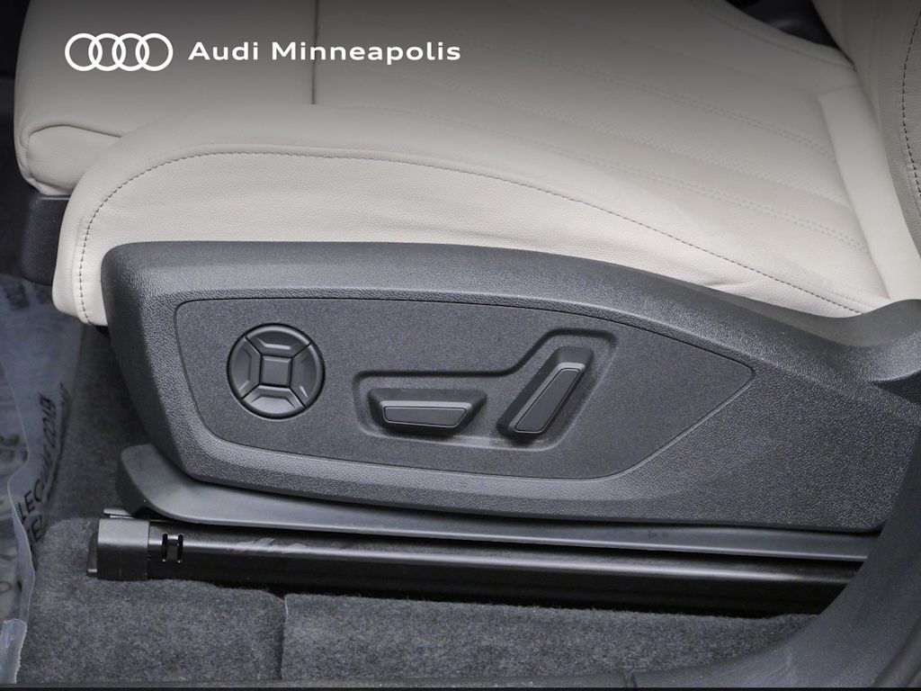 Thumbnail: 2025 Audi Q6 e-tron - 17
