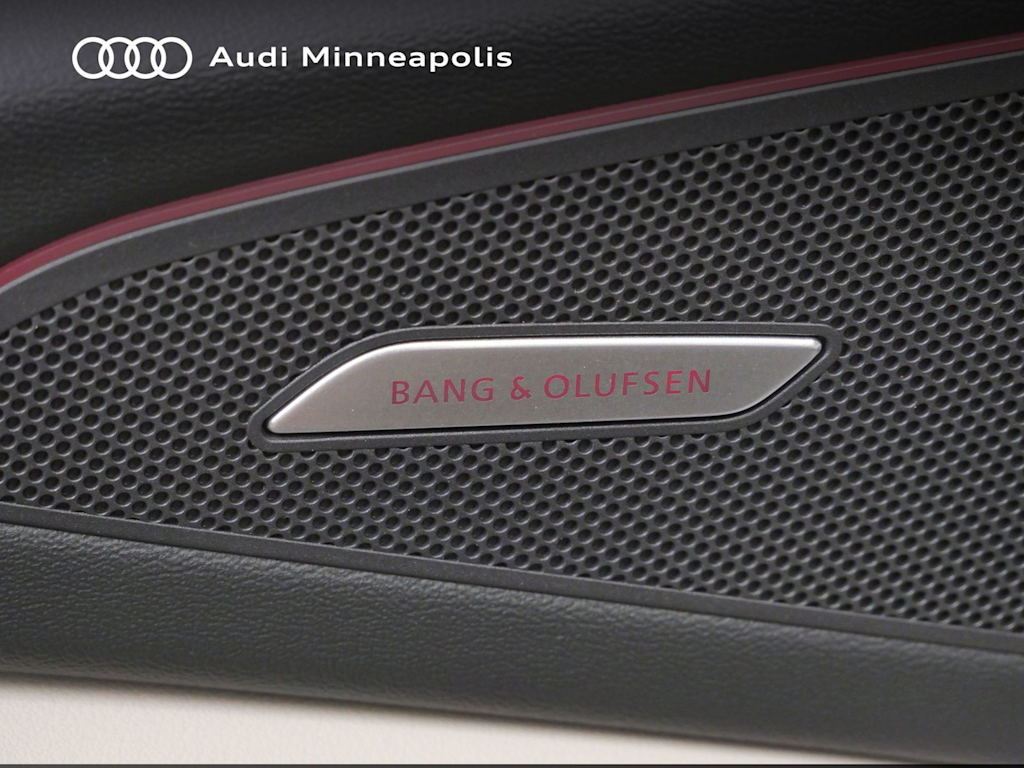 Thumbnail: 2025 Audi Q6 e-tron - 12