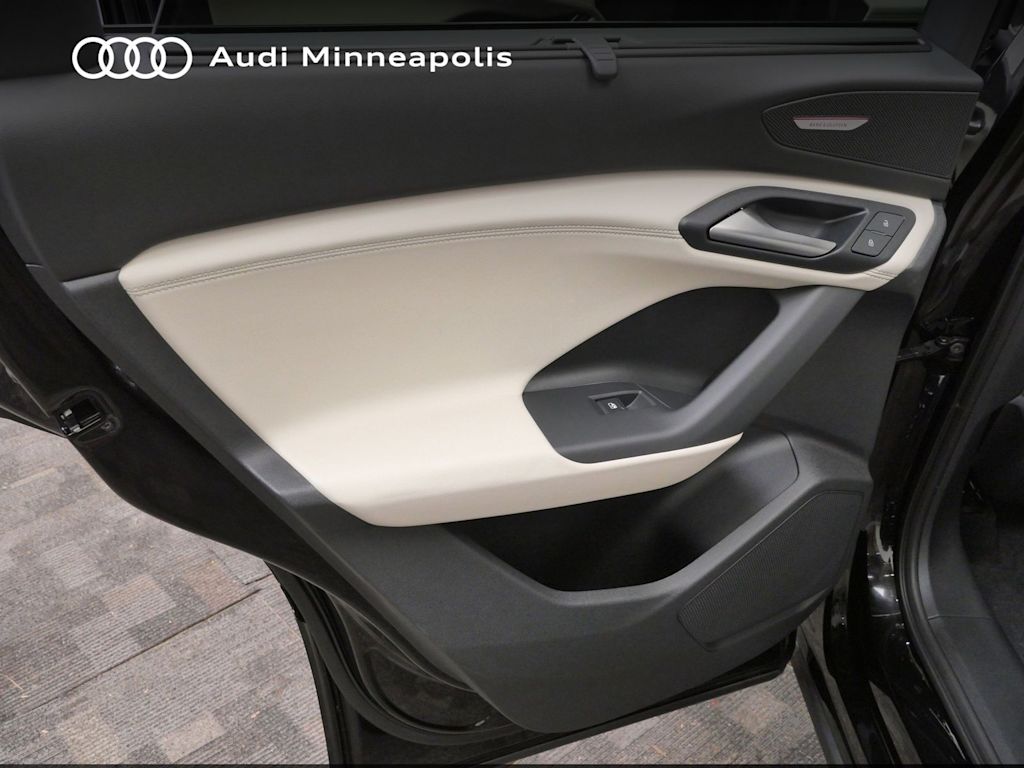 Thumbnail: 2025 Audi Q6 e-tron - 18