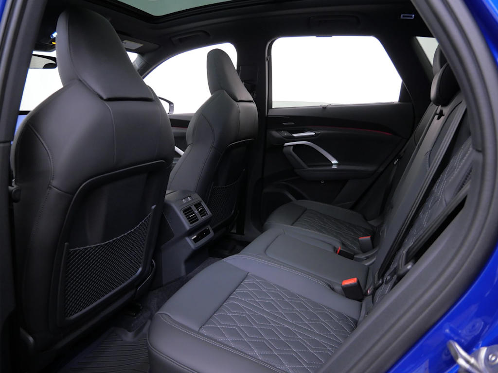 Thumbnail: 2026 Audi SQ5 - 6
