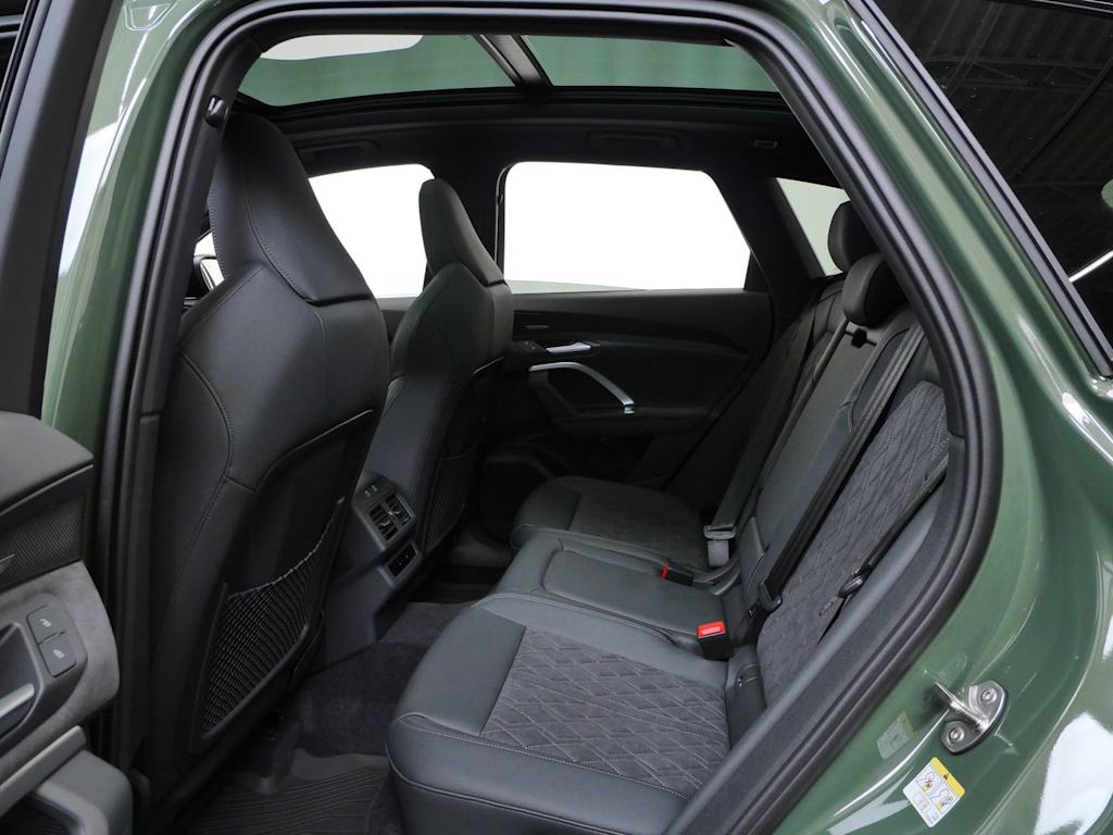 Thumbnail: 2026 Audi SQ5 - 7