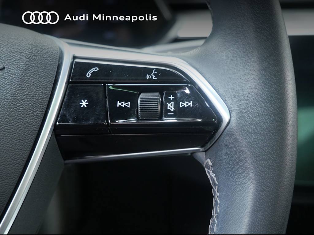 Thumbnail: 2023 Audi e-tron - 21