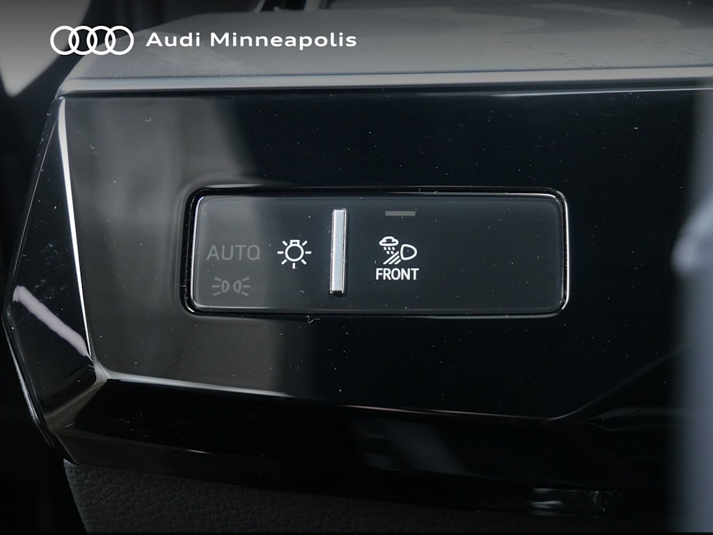 Thumbnail: 2023 Audi e-tron - 20