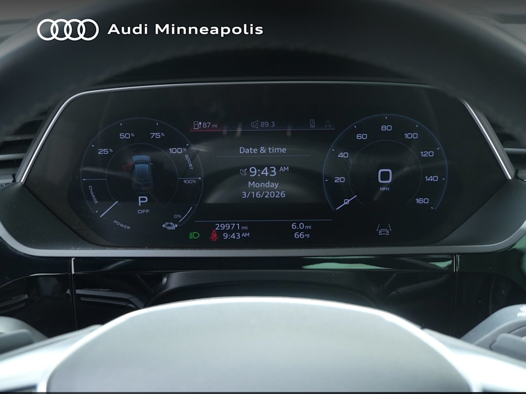 Thumbnail: 2023 Audi e-tron - 10