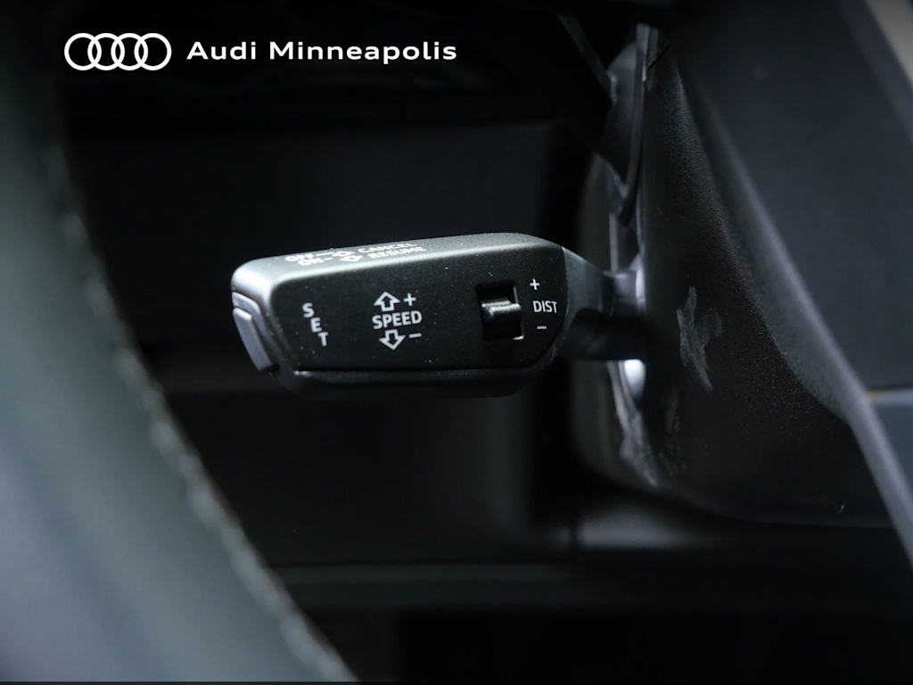 Thumbnail: 2023 Audi e-tron - 23