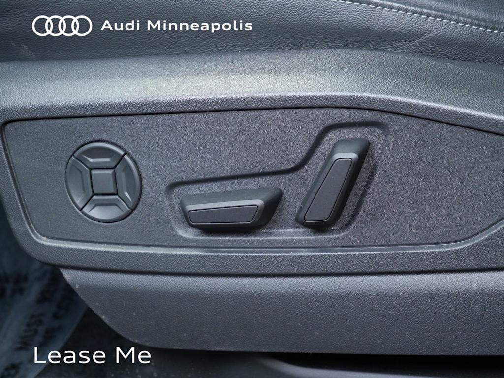 Thumbnail: 2025 Audi Q5 - 22