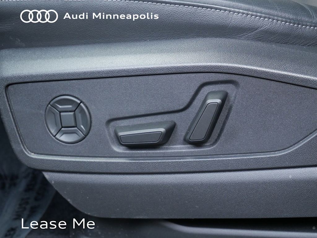 Thumbnail: 2025 Audi Q5 - 19