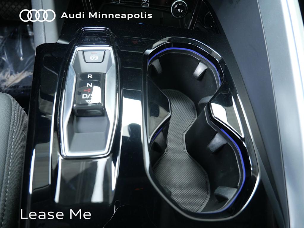 Thumbnail: 2025 Audi Q5 - 11