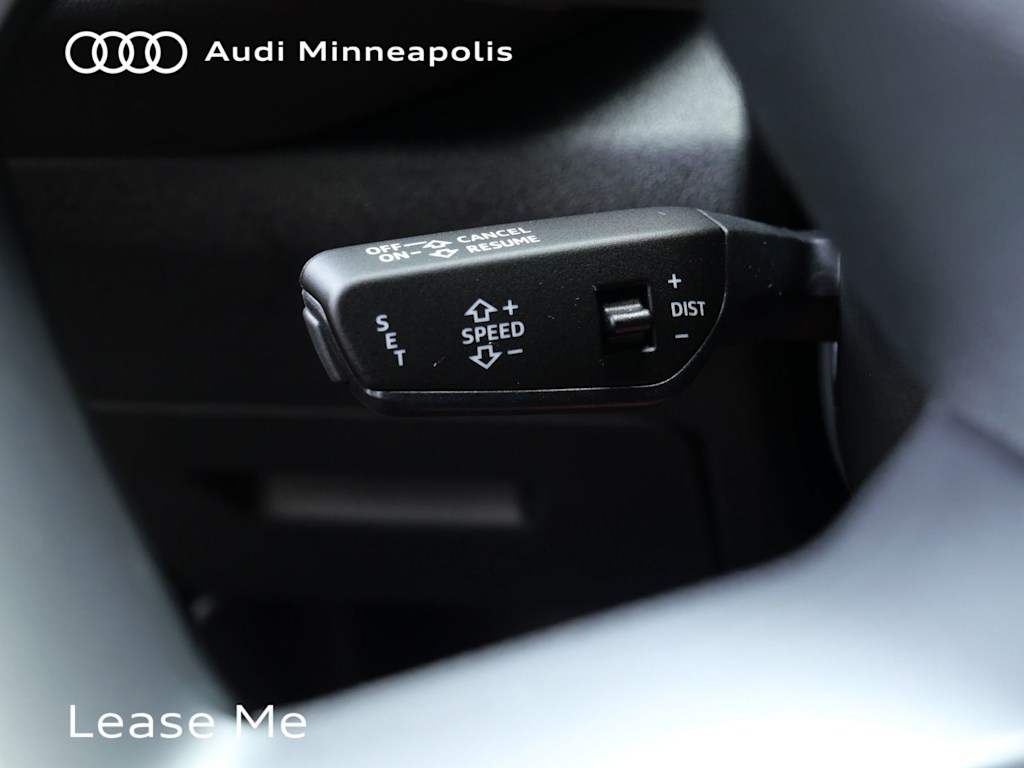 Thumbnail: 2025 Audi Q5 - 22