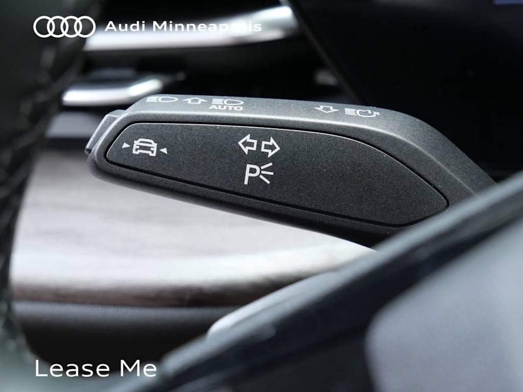 Thumbnail: 2025 Audi Q5 - 24