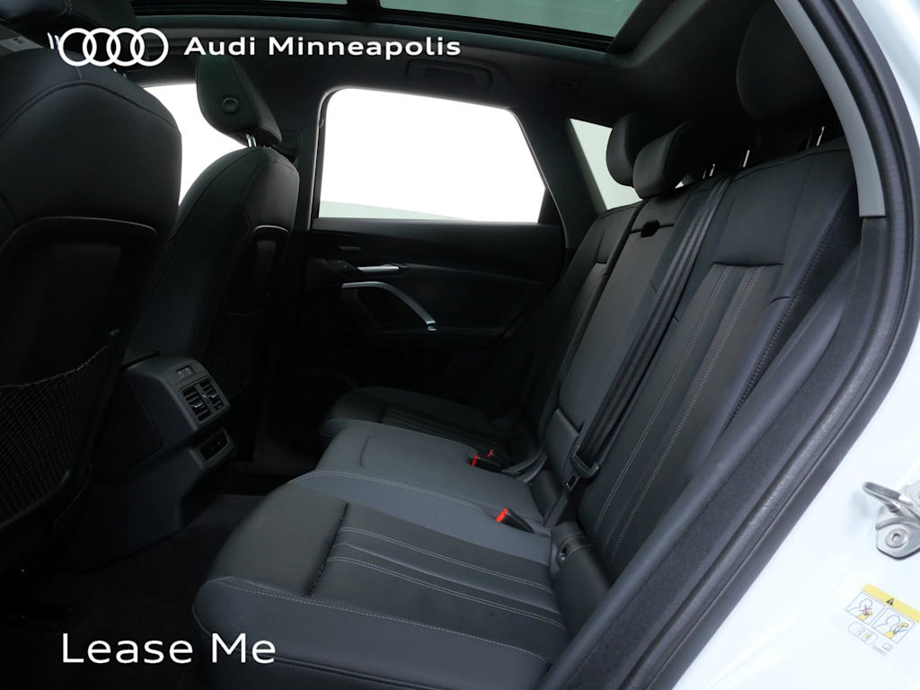 Thumbnail: 2025 Audi Q5 - 8