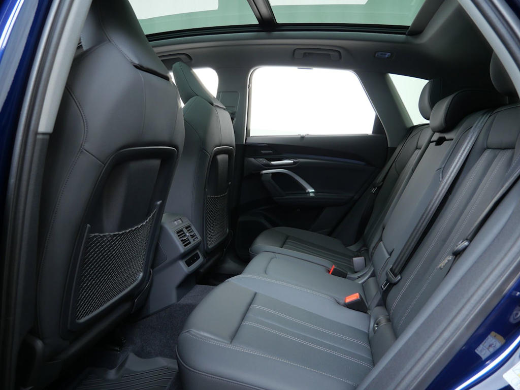 Thumbnail: 2025 Audi Q5 - 8