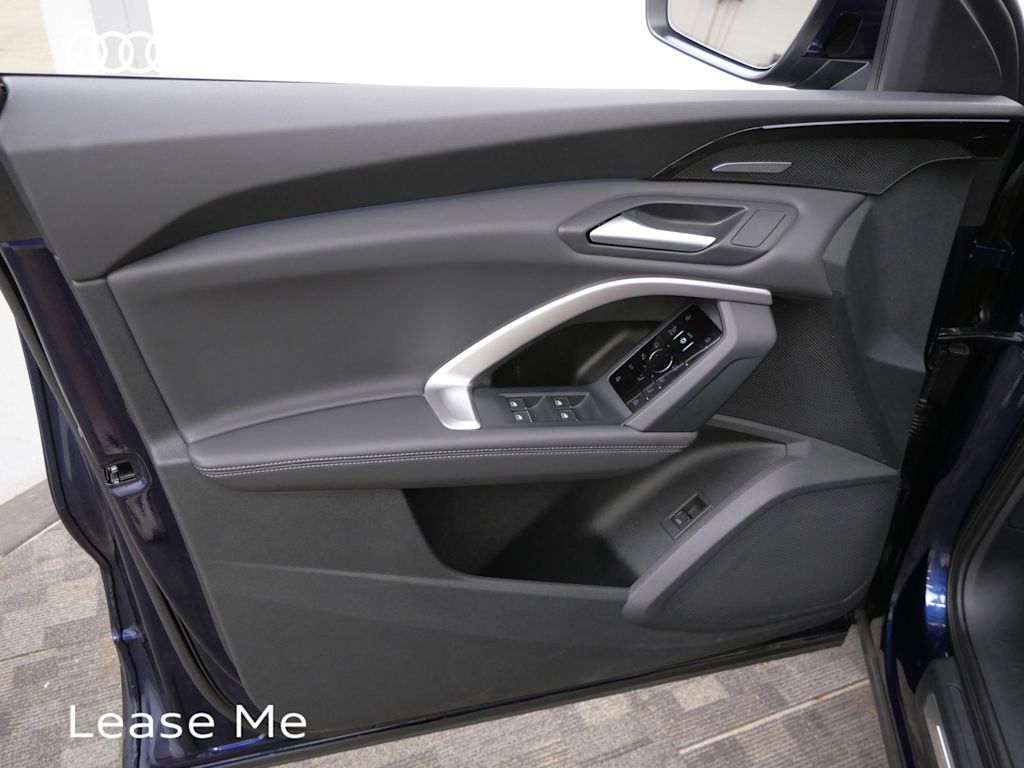 Thumbnail: 2025 Audi Q5 - 15