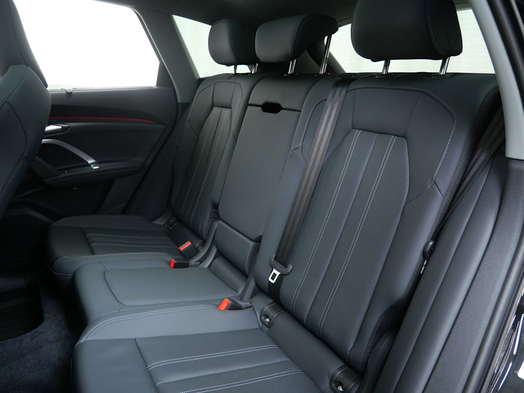 Thumbnail: 2025 Audi Q5 - 7