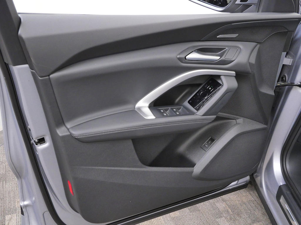 Thumbnail: 2026 Audi Q5 - 12