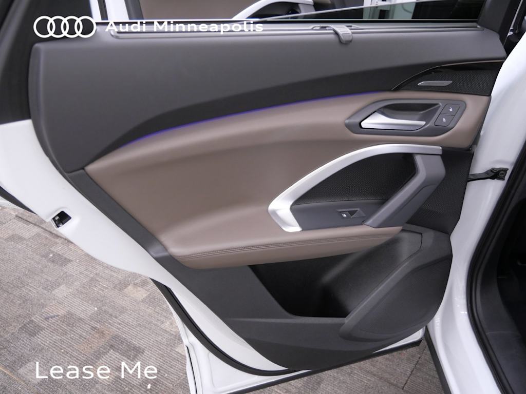 Thumbnail: 2025 Audi Q5 - 17