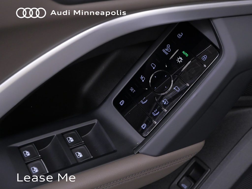 Thumbnail: 2025 Audi Q5 - 19