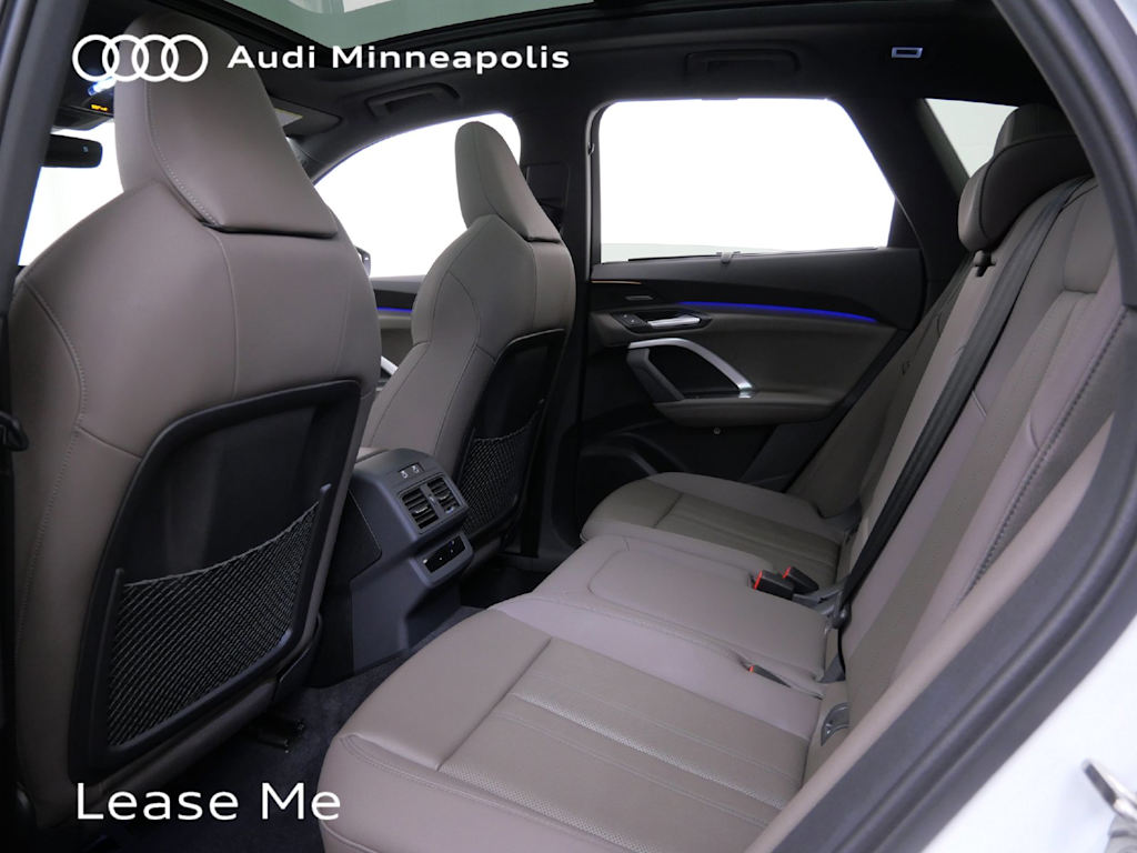 Thumbnail: 2025 Audi Q5 - 7