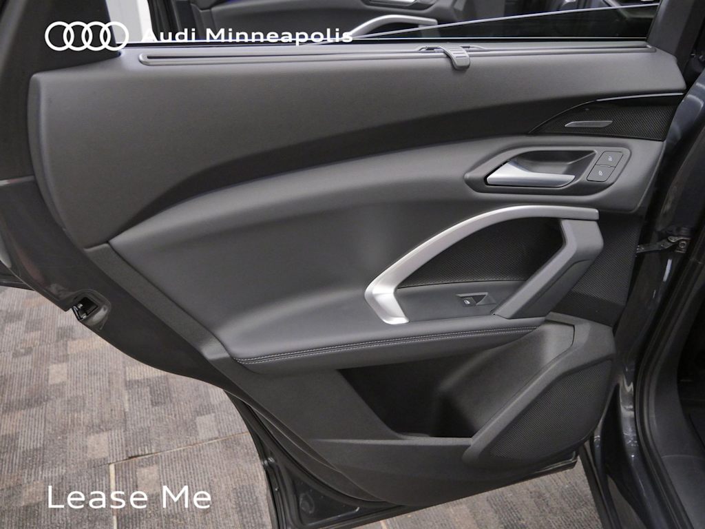 Thumbnail: 2025 Audi Q5 - 18