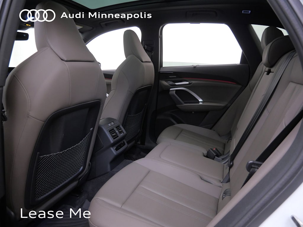 Thumbnail: 2025 Audi Q5 - 8