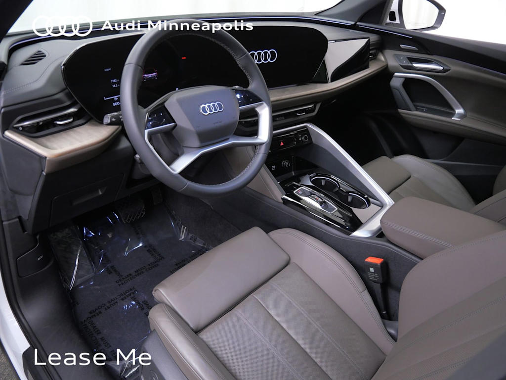 Thumbnail: 2025 Audi Q5 - 2