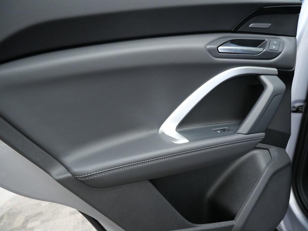 Thumbnail: 2025 Audi Q5 - 15