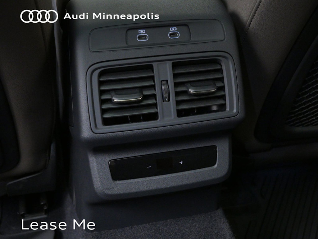 Thumbnail: 2025 Audi Q5 - 18