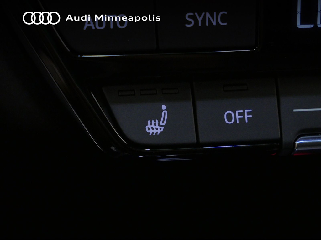 Thumbnail: 2023 Audi Q4 e-tron - 26