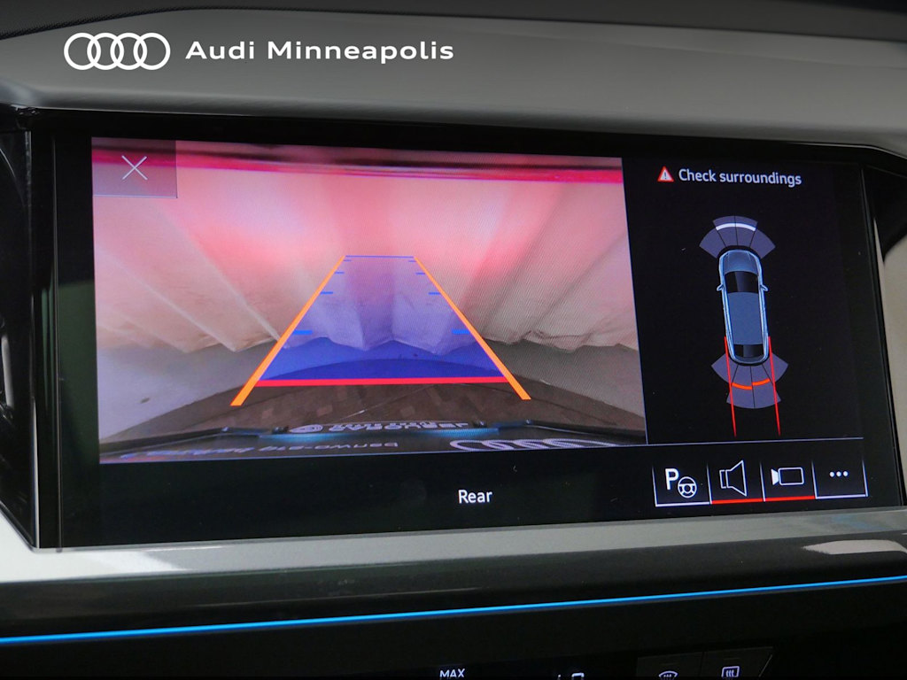 Thumbnail: 2023 Audi Q4 e-tron - 27