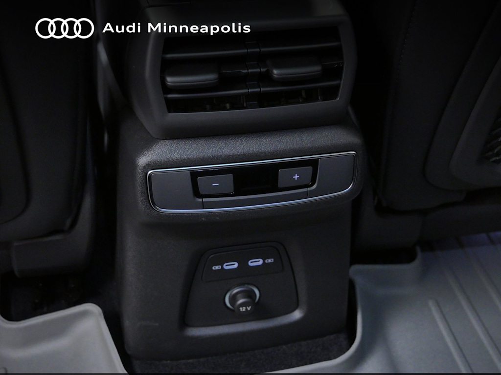 Thumbnail: 2023 Audi Q4 e-tron - 18