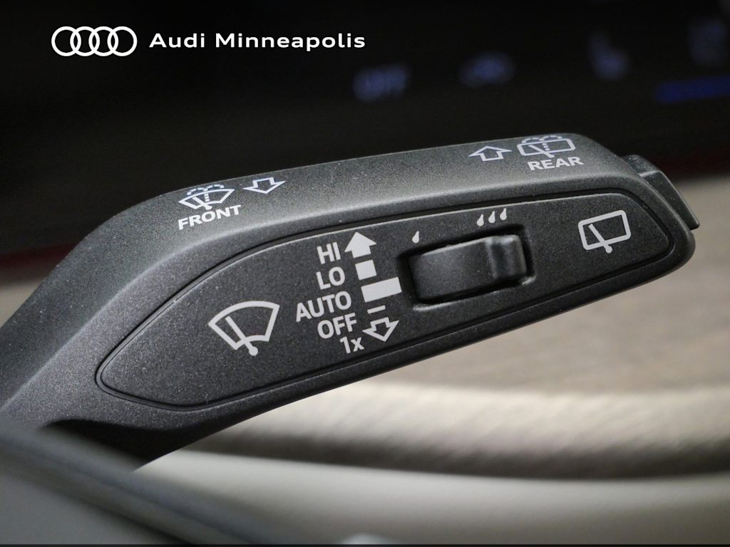 Thumbnail: 2025 Audi Q5 - 12