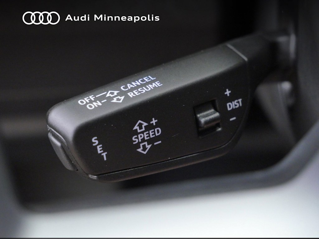 Thumbnail: 2025 Audi Q5 - 23